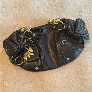 Juicy Couture Black Shoulder Bag with Elegant Design
